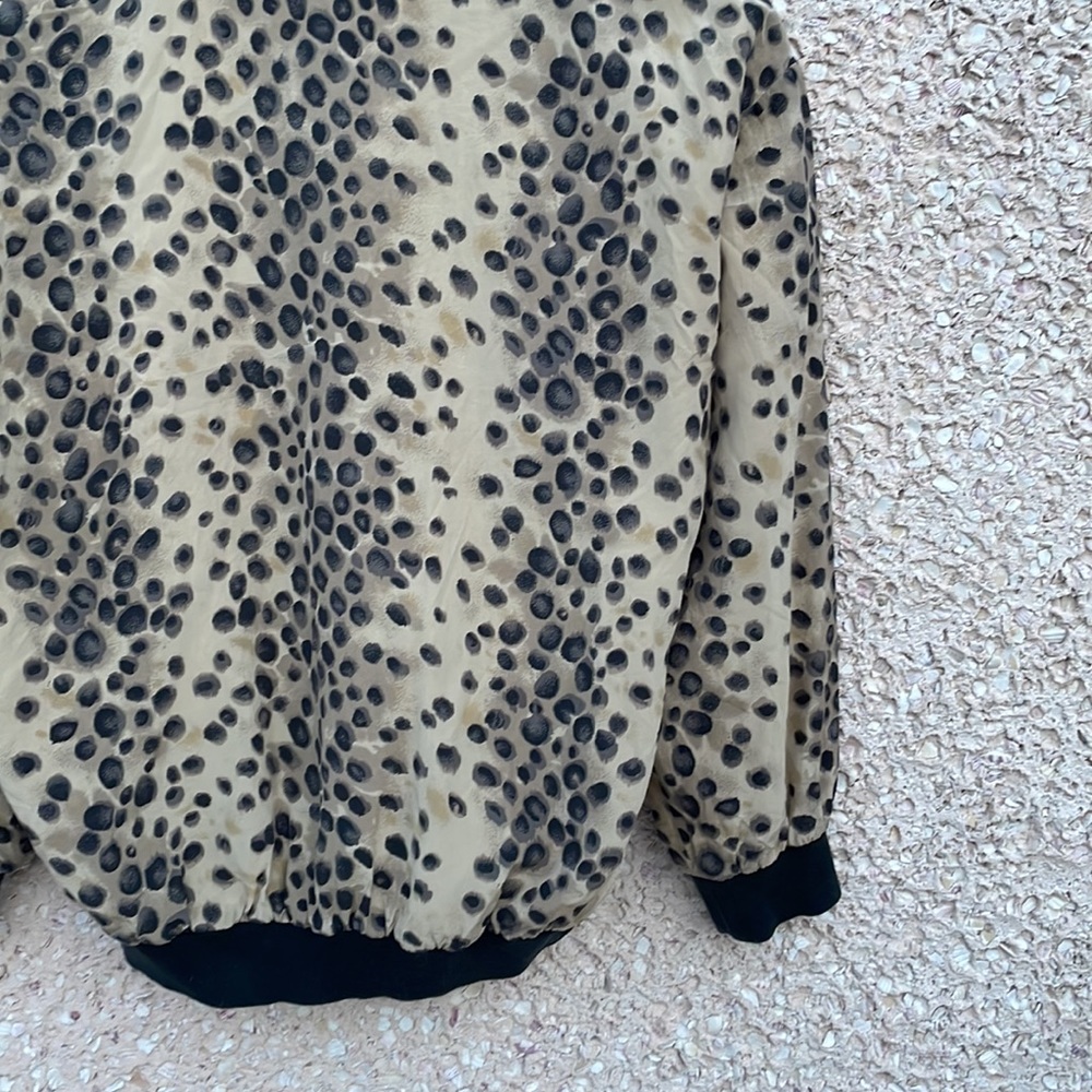 Leopard Or Cheetah Print Bomber Style Jacket - image 5